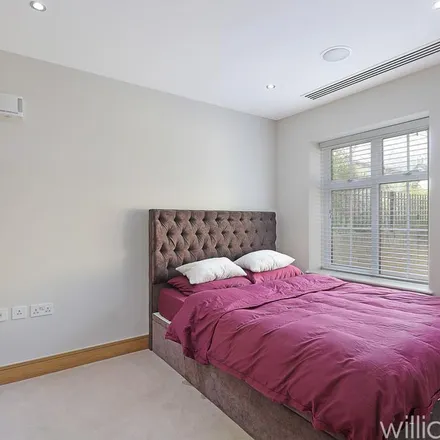 Image 6 - Highbeam House, 581 High Road Woodford Green, London, IG8 0RD, United Kingdom - Apartment for rent
