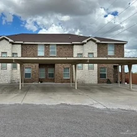 Rent this 3 bed townhouse on 1600 Omni Avenue in HME Colonia, Pharr