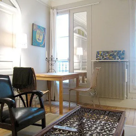 Rent this 3 bed apartment on 4 Rue aux Ours in 75003 Paris, France