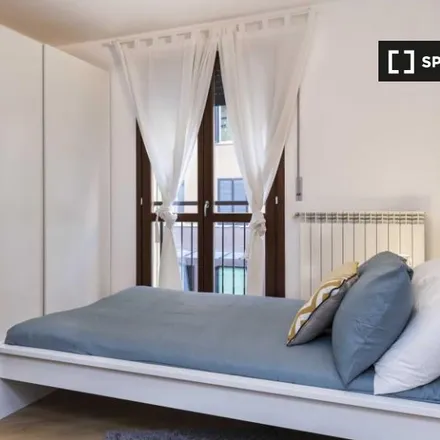 Rent this 3 bed room on Via Pismonte in 12, 20139 Milan MI