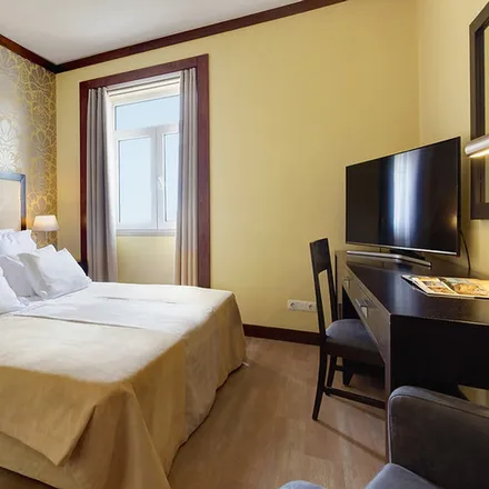 Image 2 - Hotel Inglaterra, Rua do Porto, 2765-202 Cascais e Estoril, Portugal - Room for rent
