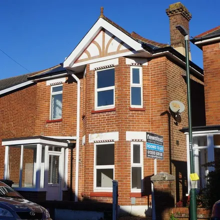 Rent this studio apartment on Elmes Road in Bournemouth, BH9 2DT