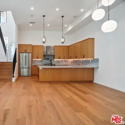 Image 4 - 6325 Primrose Ave, Los Angeles, California, 90068 - House for sale