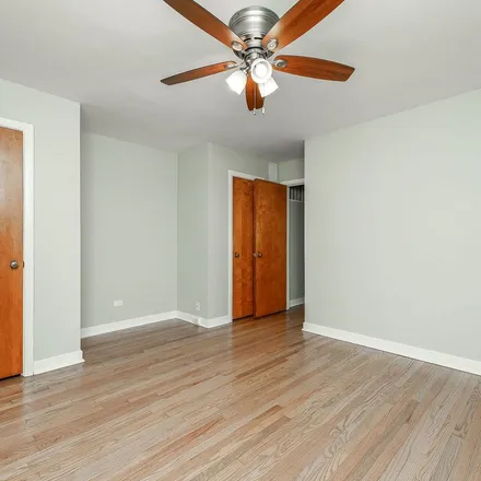 Rent this 2 bed apartment on 1060 Randolph Street in Oak Park, IL 60302