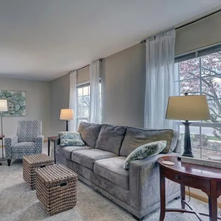 Image 7 - 441 Tebay Place, Schaumburg, IL 60194, USA - House for sale