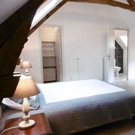 Rent this 5 bed house on 24370 Prats-de-Carlux