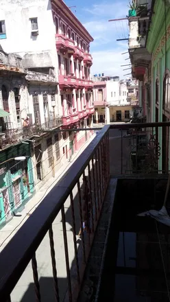 Image 1 - Colón, HAVANA, CU - Apartment for rent