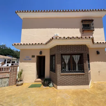 Buy this 5 bed house on 33204 Gijón