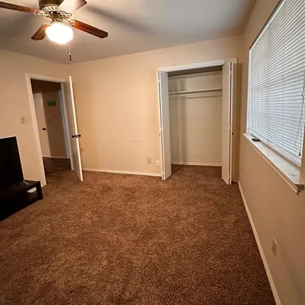 Image 2 - 1855 Georgetown Drive, Denton, TX 76201, USA - Room for rent