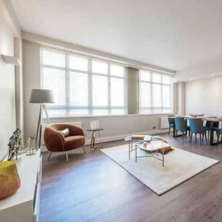 Rent this 2 bed apartment on City Road in Londres, London