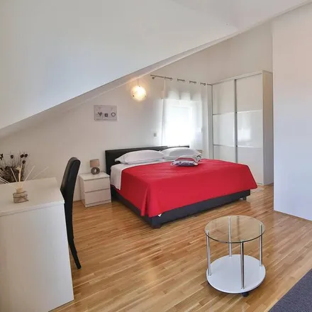 Rent this 4 bed house on Grad Trogir in Split-Dalmatia County, Croatia