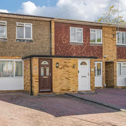 Buy this 3 bed house on 13 Birchwood Drive in West Byfleet, KT14 6DS