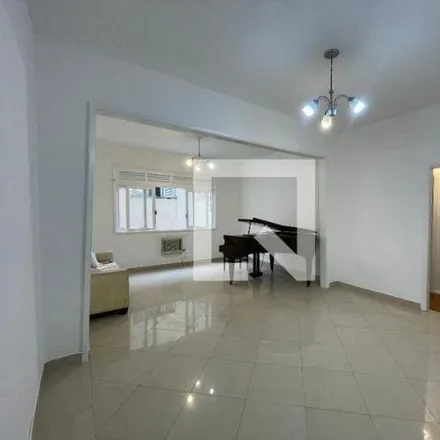 Rent this 2 bed apartment on Rua Pinheiro Guimarães 102 in Botafogo, Rio de Janeiro - RJ