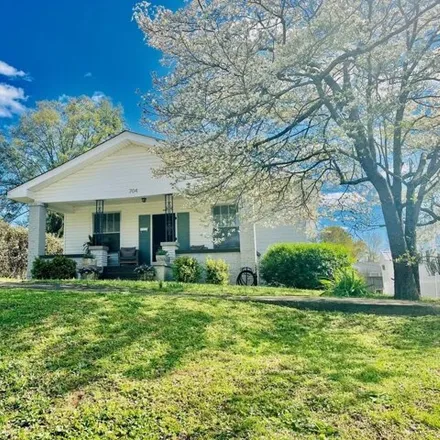 Buy this 3 bed house on 742 East 4th Street in Tuscumbia, Colbert County