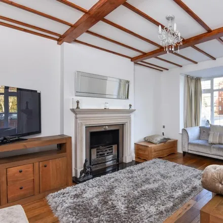 Image 1 - Kings Hall Road, London, BR3 1LP, United Kingdom - House for rent