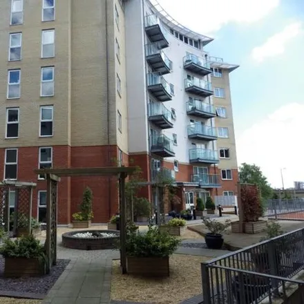 Rent this 2 bed apartment on Centrum Court in Ranelagh Road, Ipswich