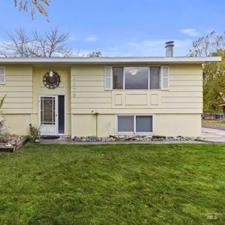 Buy this 4 bed house on 1179 Lavina Ave in Twin Falls, Idaho