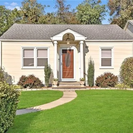 Rent this 2 bed house on 13 Maryland Avenue in Armonk, North Castle