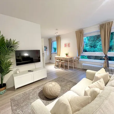 Rent this 2 bed apartment on Richardstraße 22 in 22081 Hamburg, Germany