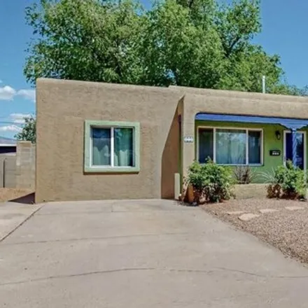 Buy this 3 bed house on 512 Jefferson St Se in Albuquerque, New Mexico