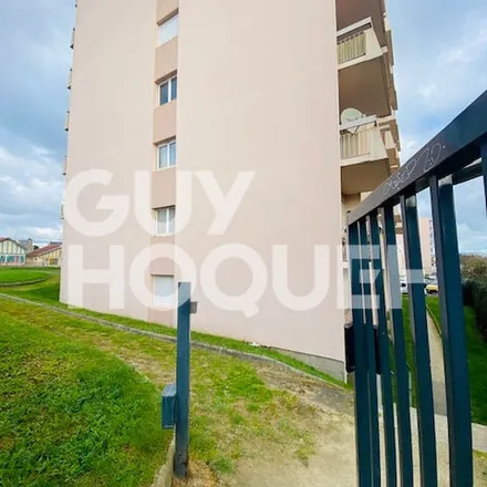 Rent this 2 bed apartment on Saint-Brieuc in Côtes-d'Armor, France