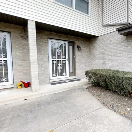 Image 3 - 1009 Claremont Drive, Downers Grove, IL 60516, USA - Townhouse for rent