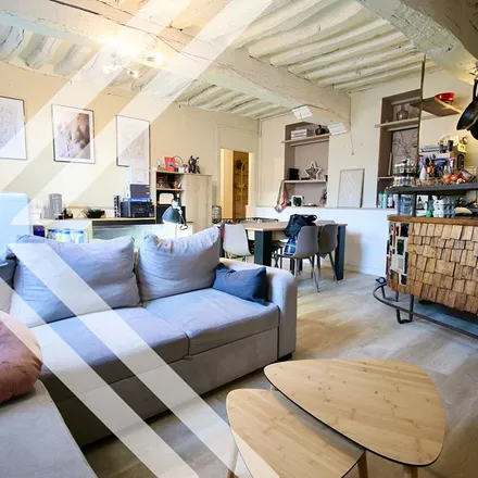 Rent this 3 bed apartment on 6 Passage Sainte Venise in 76420 Bihorel, France