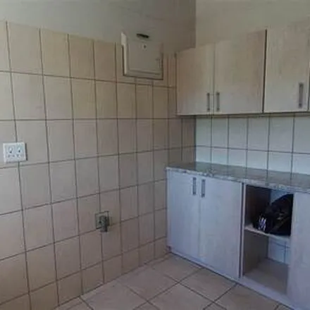 Image 3 - Glengarry Crescent, Nelson Mandela Bay Ward 2, Gqeberha, 6006, South Africa - Apartment for rent