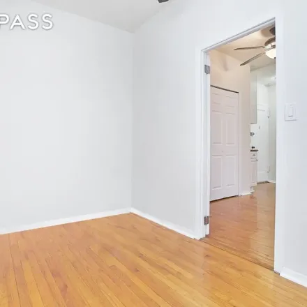 Image 3 - 266 East 78th Street, New York, NY 10075, USA - Apartment for rent