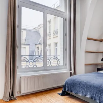 Rent this studio apartment on 76 Avenue des Champs-Élysées in 75008 Paris, France