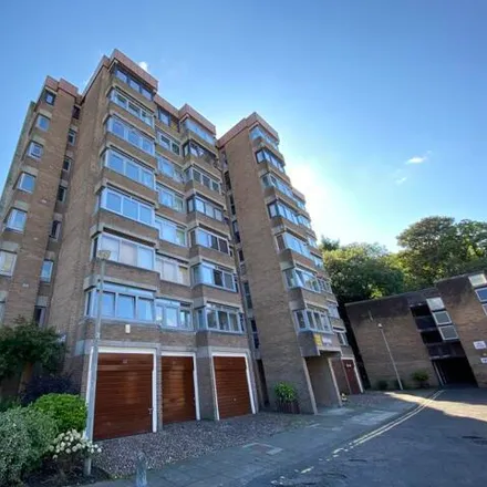 Image 1 - Lethington Tower, 28 Lethington Avenue, Glasgow, G41 3HY, United Kingdom - Apartment for rent