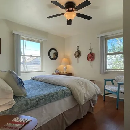 Rent this 2 bed townhouse on Joshua Tree