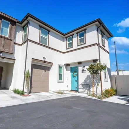 Rent this 4 bed house on Sycamore Square in unnamed road, Simi Valley