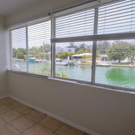 Image 7 - 1945 Calais Drive, Isle of Normandy, Miami Beach, FL 33141, USA - Apartment for rent