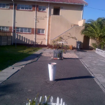 Image 3 - Cape Town, Maitland, WC, ZA - Apartment for rent