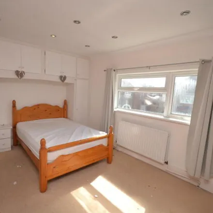 Rent this 1 bed townhouse on 52 Lilac Crescent in Beeston, NG9 1PX
