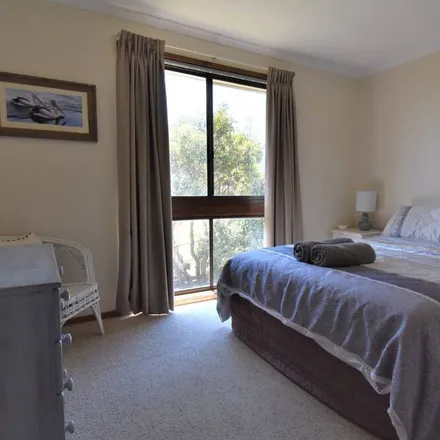 Rent this 3 bed townhouse on Bermagui NSW 2546