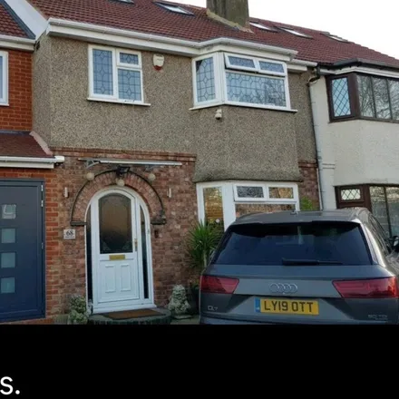 Rent this 1 bed duplex on London in Pollards Hill, GB