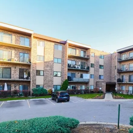 Buy this 2 bed condo on 725 West Huntington Commons Road in Mount Prospect, IL 60056