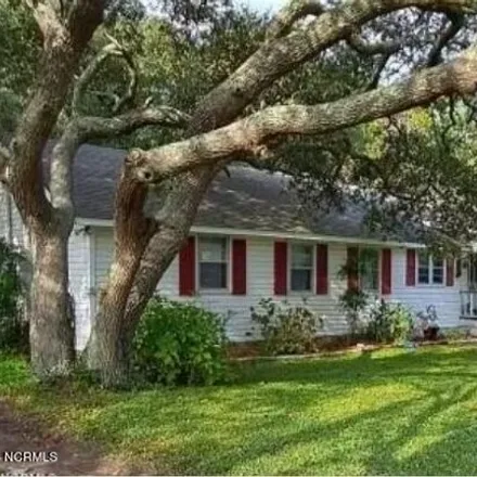 Image 1 - Murphy USA, Sandy Lane, Southport, NC 28461, USA - House for sale