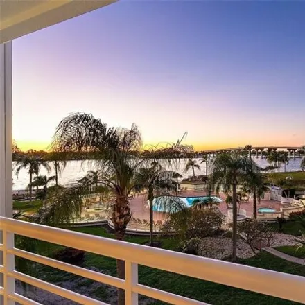 Buy this 2 bed condo on unnamed road in Saint Petersburg, FL 33715