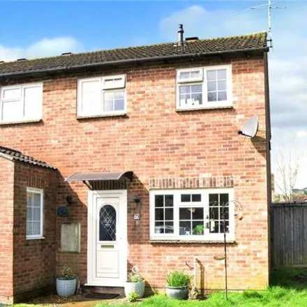 Image 1 - 49 Sycamore Drive, East Grinstead, RH19 3UL, United Kingdom - House for sale