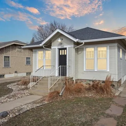 Buy this 3 bed house on 1360 West 10th Street in Sioux Falls, SD 57104