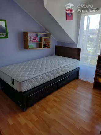 Buy this 5 bed house on Estanque / Valparaíso in Pasaje Valparaíso, 405 1381 Concepcion