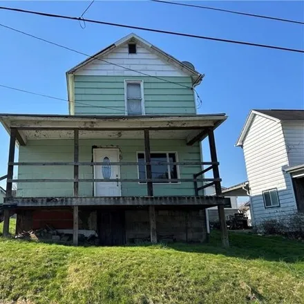 Image 1 - 348 Prospect Street, Point Marion, Fayette County, PA 15474, USA - House for sale