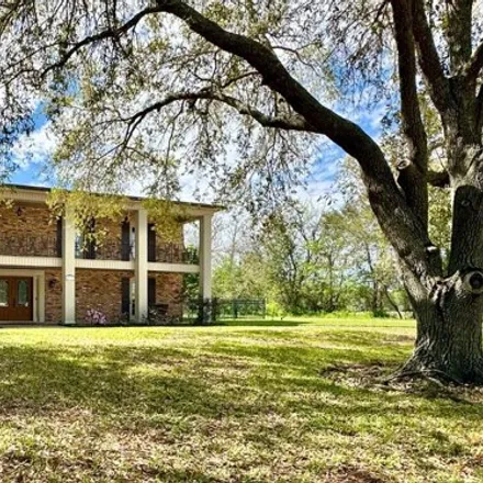 Buy this 5 bed house on 4312 Scully Drive in Berwick, LA 70342