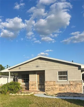 Buy this 2 bed house on 1110 Dora Avenue in Tavares, FL 32778