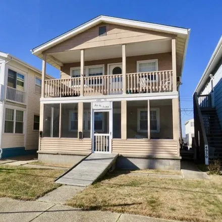 Buy this 6 bed house on 4980 West Avenue in Ocean City, NJ 08226