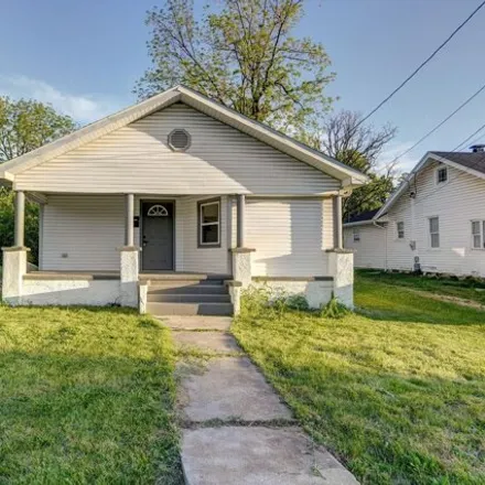 Buy this 2 bed house on 2130 West Atlantic Street in Springfield, MO 65803