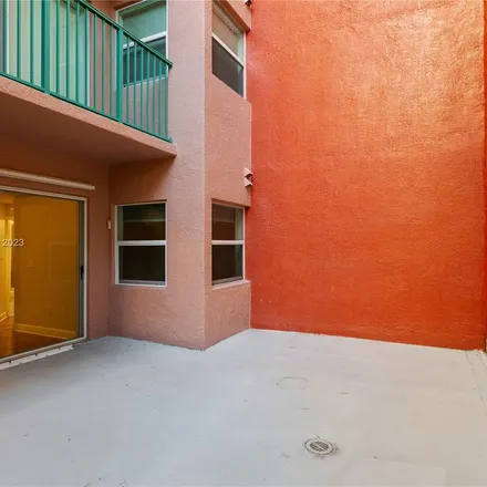 Image 9 - 6001 Southwest 70th Street, South Miami, FL 33143, USA - Apartment for rent